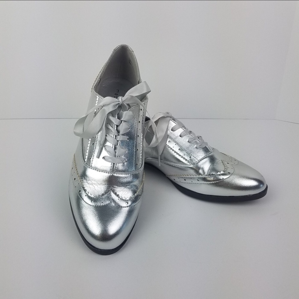 NWOT STEVE MADDEN GIRL SHOES